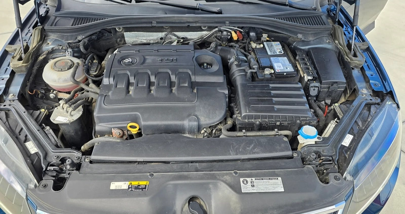 Skoda Superb cena 72900 przebieg: 230550, rok produkcji 2018 z Kępno małe 137
